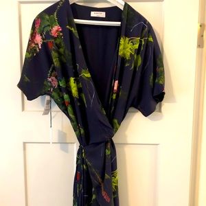 Aritzia - Babaton Wallace wrap dress